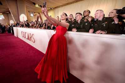 Click to view full size image
==============
gal7-1.jpg gal7-1.jpg