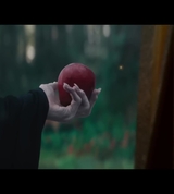 Disney27s_Snow_White___Official_Trailer___In_Theaters_March_21_190.jpg