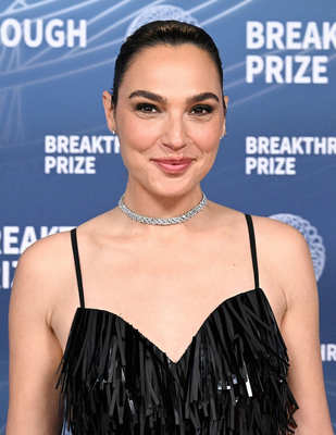 Click to view full size image
==============
11th_Breakthrough_Prize_Ceremony_283729~0.jpg 11th_Breakthrough_Prize_Ceremony_283729~0.jpg