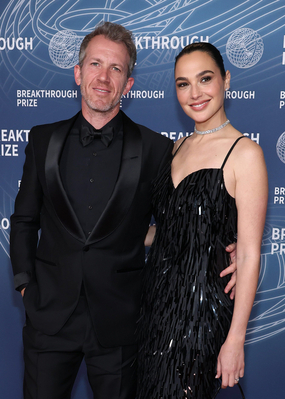 Click to view full size image
==============
11th_Breakthrough_Prize_Ceremony_289129.jpg 11th_Breakthrough_Prize_Ceremony_289129.jpg