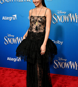 Filename=576895022_gal5-20~0.jpg
Filesize=985KiB
Dimensions=720x1080
Date added=Mar 23, 2025 576895022_gal5-20~0.jpg