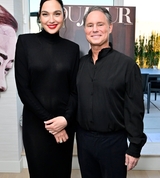 Filename=gal-7.jpg
Filesize=754KiB
Dimensions=1365x2048
Date added=Mar 30, 2025 gal-7.jpg